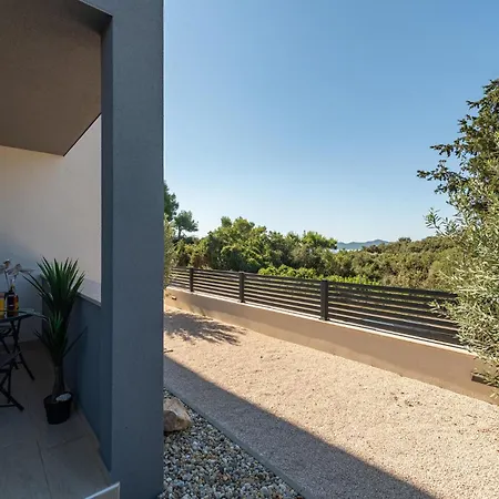 Apartman 3 Bedroom Beautiful In *