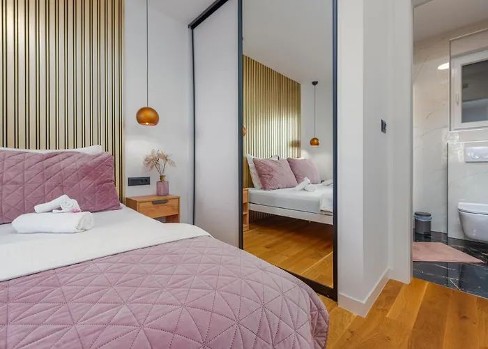 3 Bedroom Awesome In *