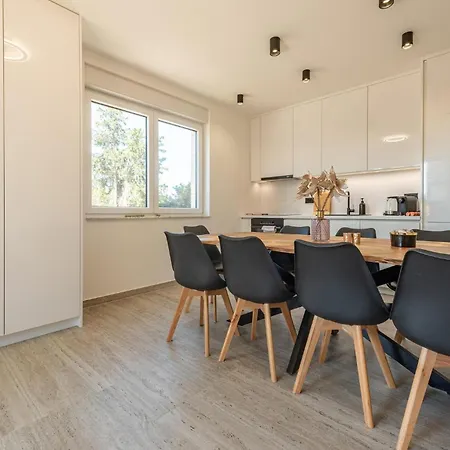 3 Bedroom Awesome In